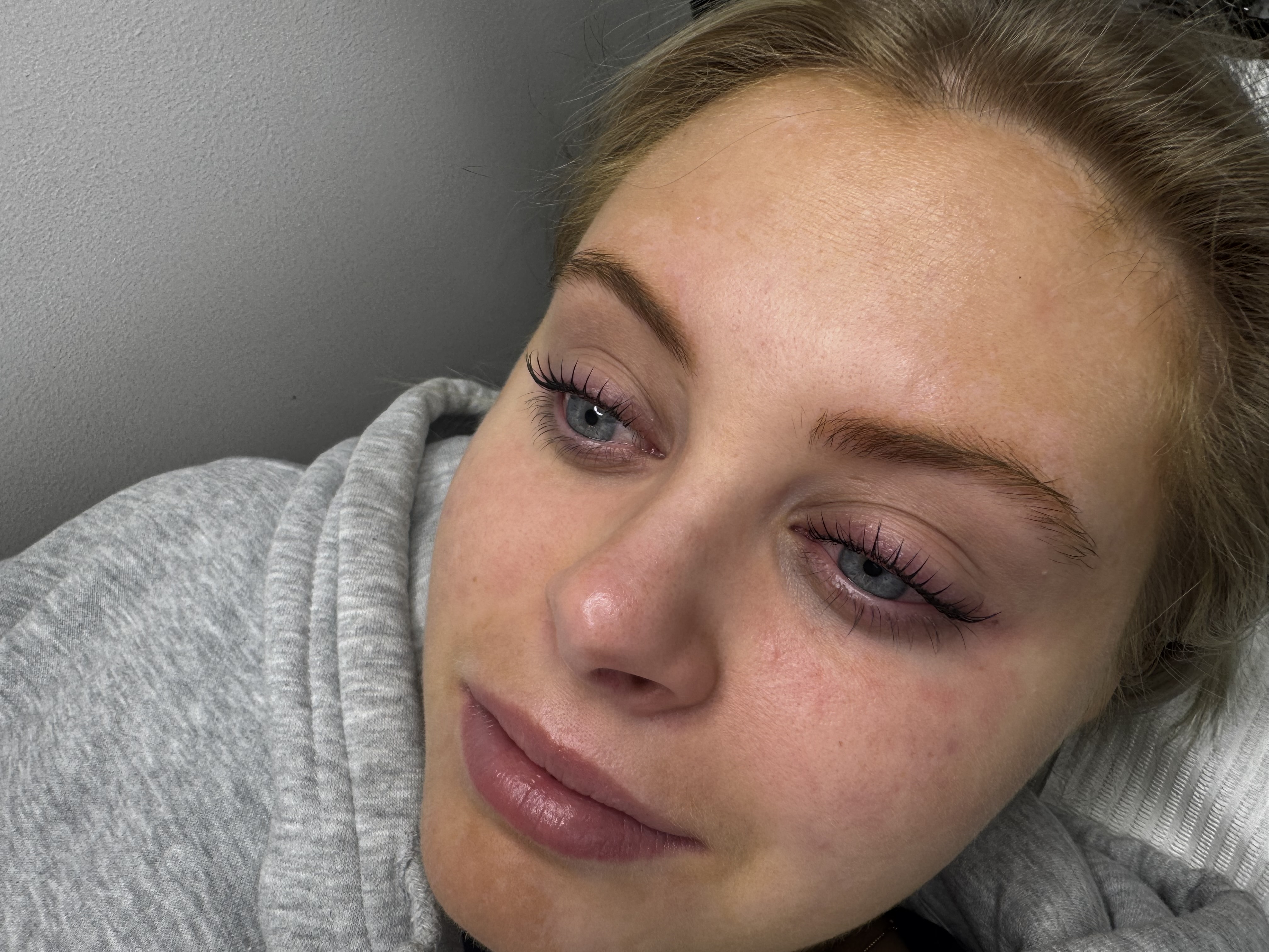 Klasikinių blakstienų korekcija